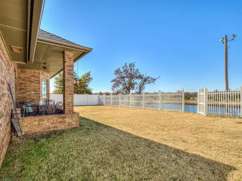 3825 Pachem Ave, Harrah, OK 73045 photo 28