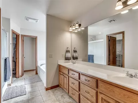 3825 Pachem Ave, Harrah, OK 73045 photo 11