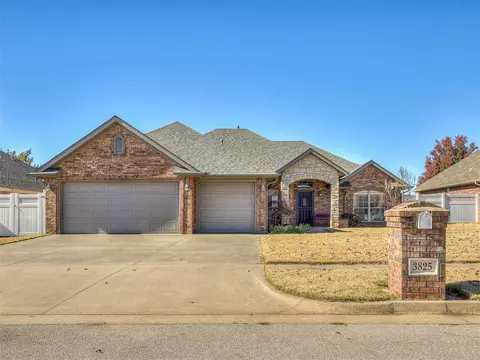 3825 Pachem Ave, Harrah, OK 73045