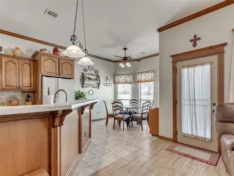 3825 Pachem Ave, Harrah, OK 73045 photo 6
