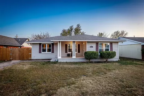 6112 NW Cherry Ave, Lawton, OK 73505
