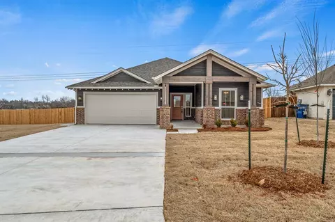 3230 James Way, Guthrie, OK 73044