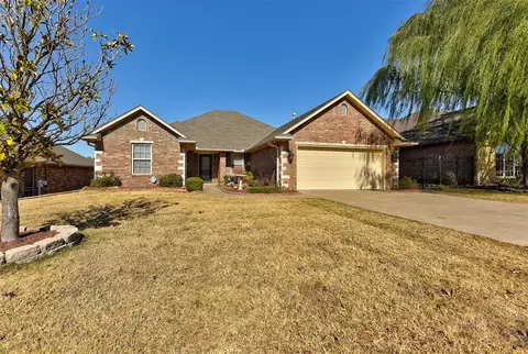 1112 Morning Side Ct, Shawnee, OK 74804