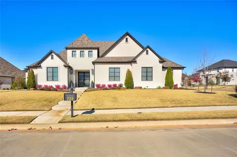 733 Turnberry Ln, Edmond, OK 73025