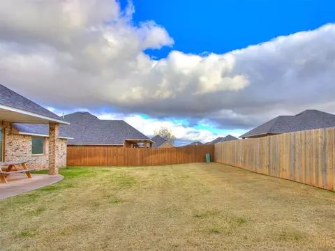 1024 NE 34th Ter, Moore, OK 73160 photo 42