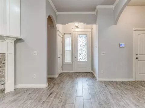 1024 NE 34th Ter, Moore, OK 73160 photo 5