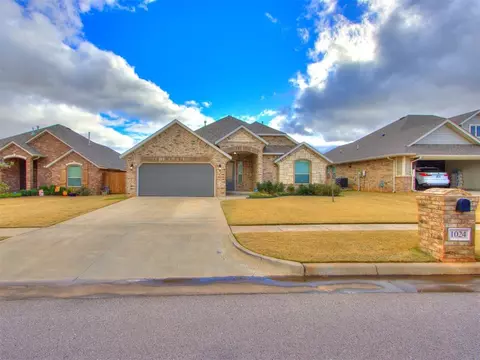 1024 NE 34th Ter, Moore, OK 73160 photo 2