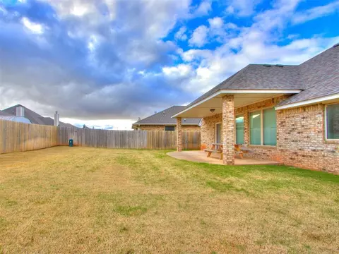 1024 NE 34th Ter, Moore, OK 73160 photo 44