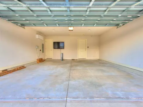 1024 NE 34th Ter, Moore, OK 73160 photo 41