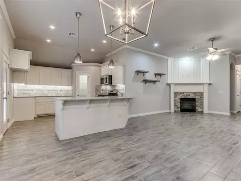 1024 NE 34th Ter, Moore, OK 73160 photo 12