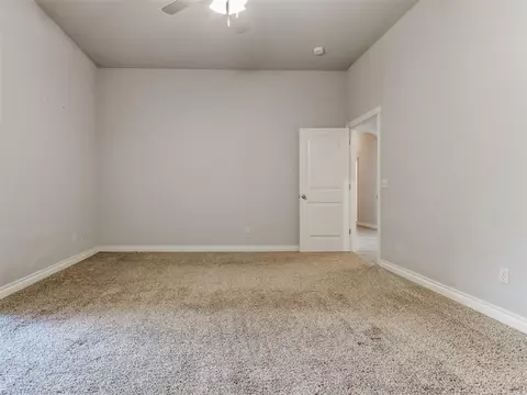 1024 NE 34th Ter, Moore, OK 73160 photo 24