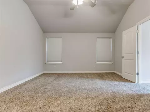 1024 NE 34th Ter, Moore, OK 73160 photo 23