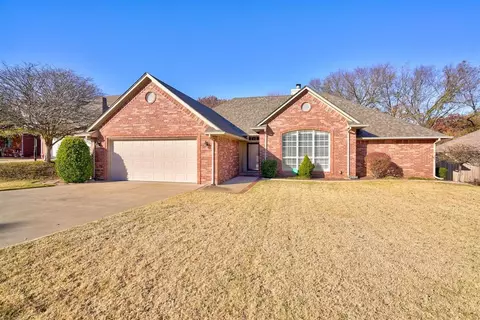 6 Jarrot Dr, Shawnee, OK 74801
