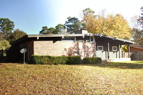 302 Tanglewood St, Broken Bow, OK 74728