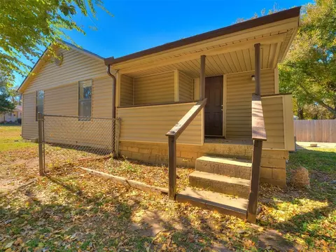 729 E Brooks St, Norman, OK 73071 photo 6