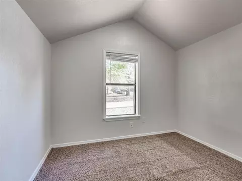 729 E Brooks St, Norman, OK 73071 photo 18