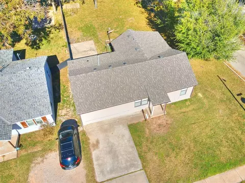 729 E Brooks St, Norman, OK 73071 photo 43