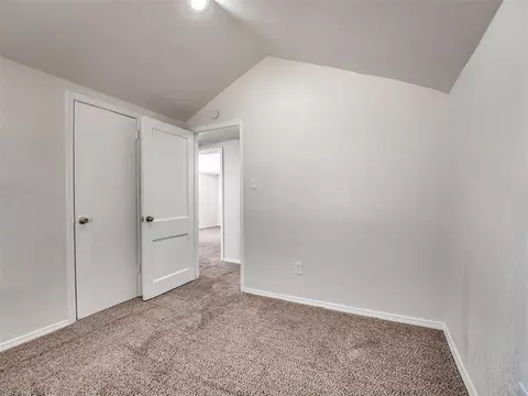 729 E Brooks St, Norman, OK 73071 photo 19