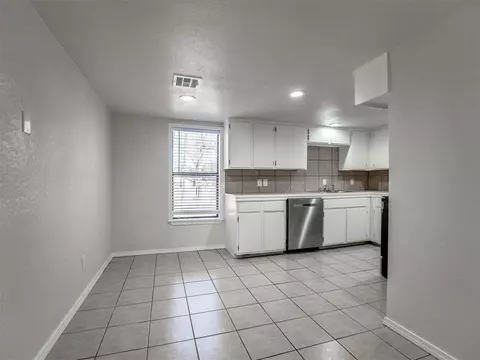 729 E Brooks St, Norman, OK 73071 photo 31