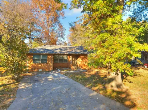 1205 Windsor Way, Norman, OK 73069