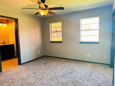 819 Pinebrook Dr, Guthrie, OK 73044 photo 10