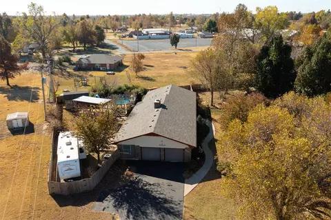 704 E Main St, Tuttle, OK 73089 photo 46