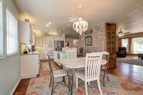 704 E Main St, Tuttle, OK 73089 photo 17