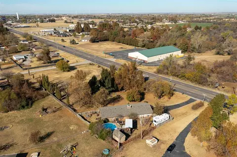 704 E Main St, Tuttle, OK 73089 photo 45