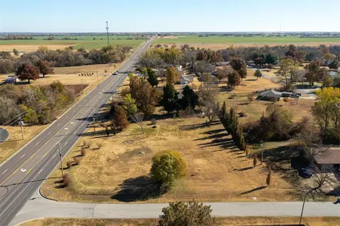 704 E Main St, Tuttle, OK 73089 photo 43