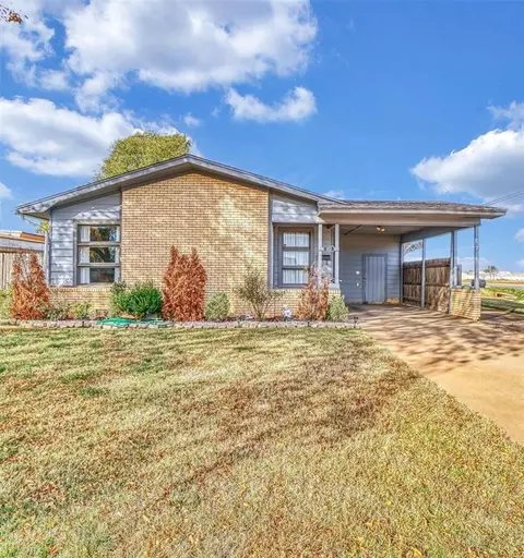 1413 Belle St, Altus, OK 73521