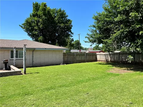 4 SE 3rd St, Tuttle, OK 73089 photo 31