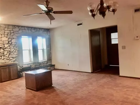 4 SE 3rd St, Tuttle, OK 73089 photo 22