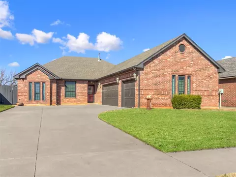 4709 Rocky Rd, Yukon, OK 73099