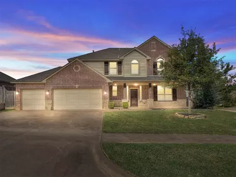 1801 Hobo St, Yukon, OK 73099