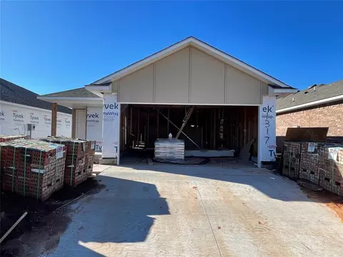 1317 Willowood Cir, Yukon, OK 73099