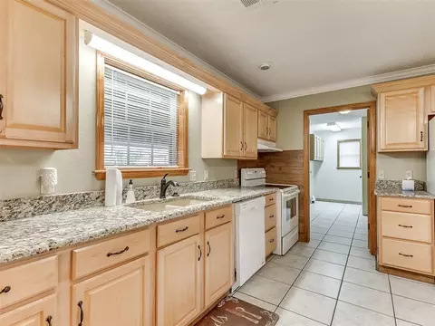 12801 E Britton Rd, Jones, OK 73049 photo 5