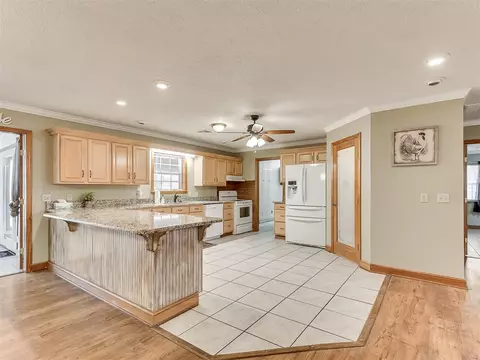 12801 E Britton Rd, Jones, OK 73049 photo 4