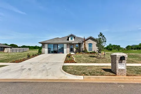 2713 Snapper Ln, Midwest City, OK 73130