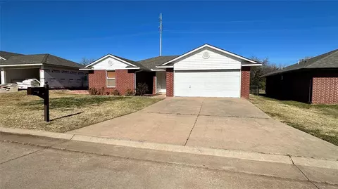 1006 Burning Wood Dr, Shawnee, OK 74804