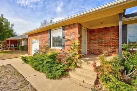 2725 NW 64th St, Oklahoma City, OK 73116