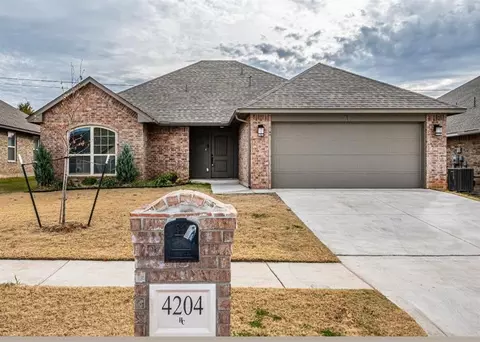 4204 NW 151st St, Edmond, OK 73013