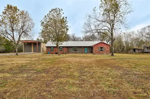 1915 NW Moffat Rd, Piedmont, OK 73078