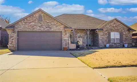 254 E Raleigh Ter, Mustang, OK 73064