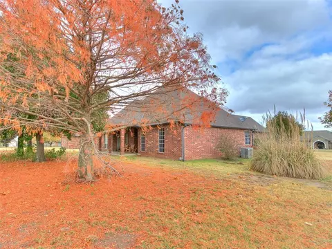 211 Cambrye Dr, Tuttle, OK 73089 photo 9