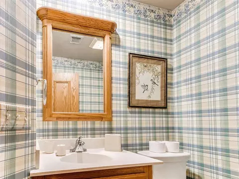 211 Cambrye Dr, Tuttle, OK 73089 photo 32