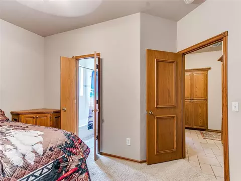 211 Cambrye Dr, Tuttle, OK 73089 photo 37