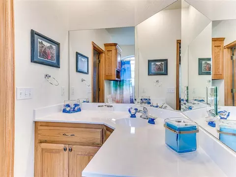 211 Cambrye Dr, Tuttle, OK 73089 photo 38