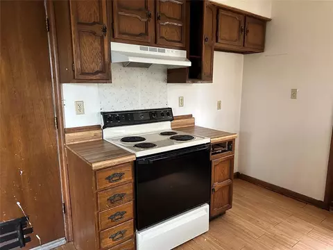1216 Inis St, Altus, OK 73521 photo 5