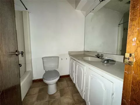 1216 Inis St, Altus, OK 73521 photo 9