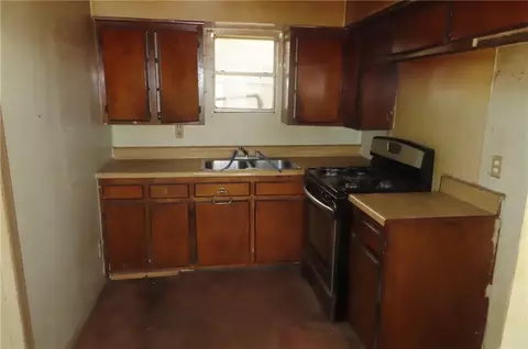 622 E 12th St, Chandler, OK 74834 photo 5
